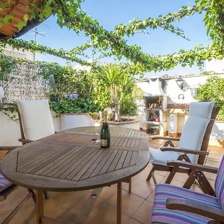 Atico Airport Barcelona, Terraza Y Barbacoa